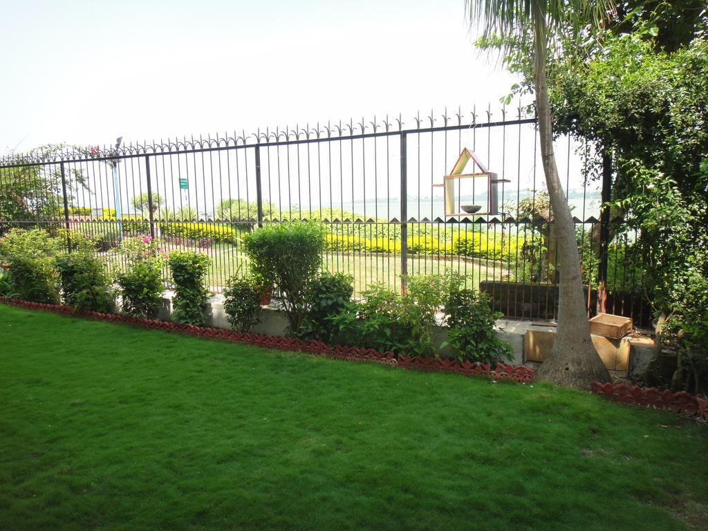 Lago Villa Bhopal Extérieur photo